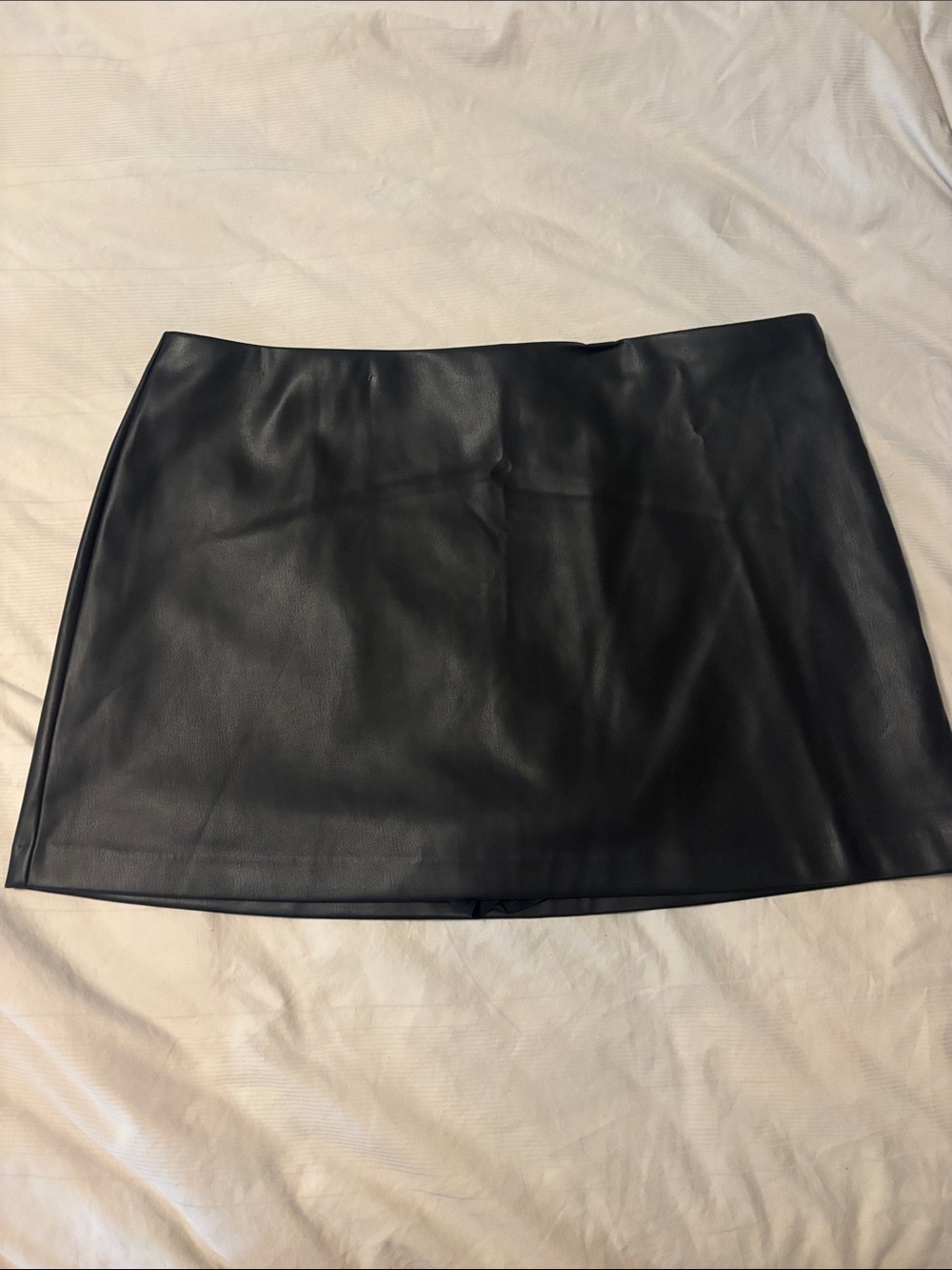 Abercrombie and Fitch black Scarlett mini skirt, NWT, Size XL